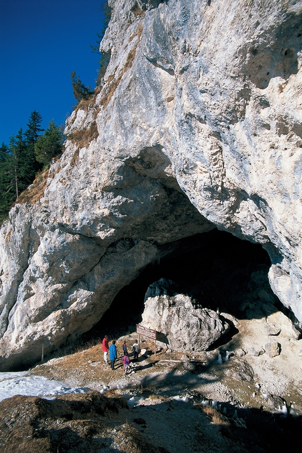 Höhle Potočka zijalka